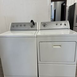 Whirlpool Washer And Dryer Set