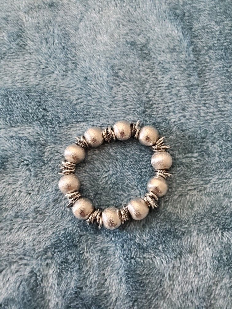 Silver Beaded Braclet