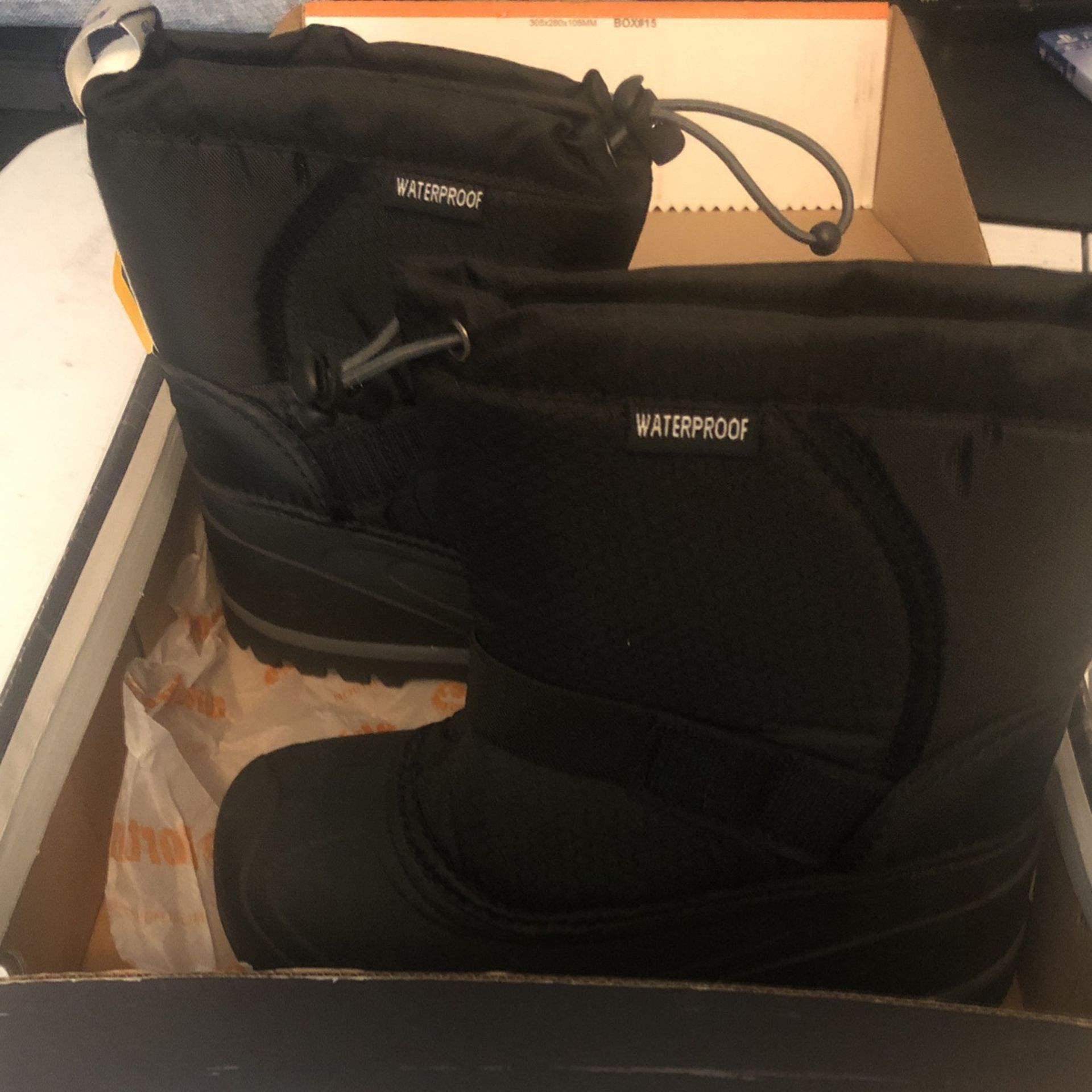 Northside Snow Boots For Kids Size 2