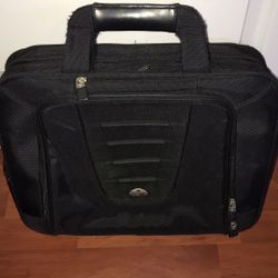 Like New - SAMSONITE Black Laptop Bag