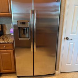 Kitchen appliances set