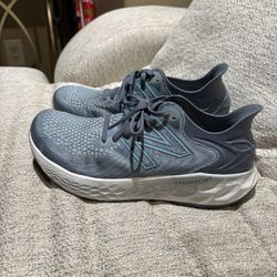 Men’s New Balance Shoes Size 9.5