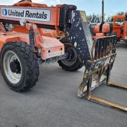 6,000lbs Skytrak Reach Forklift