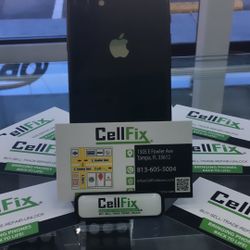 Iphone SE 64GB Unlocked 