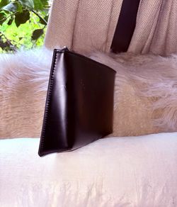 GIVENCHY Parfums Black Zip Lined Logo Makeup Bag Vegan Leather Travel Case NEW
