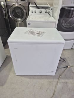 Vissani 6.9 cu. ft. Chest Freezer - Garage Ready (Model DCM7QWBWW)
