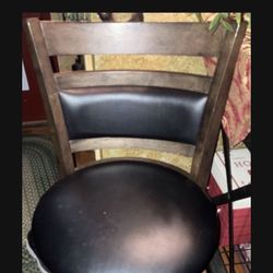 Swivel Chairs 