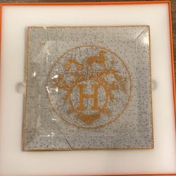 Hermes Glass plates