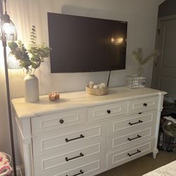 9 Drawer White Dresser 