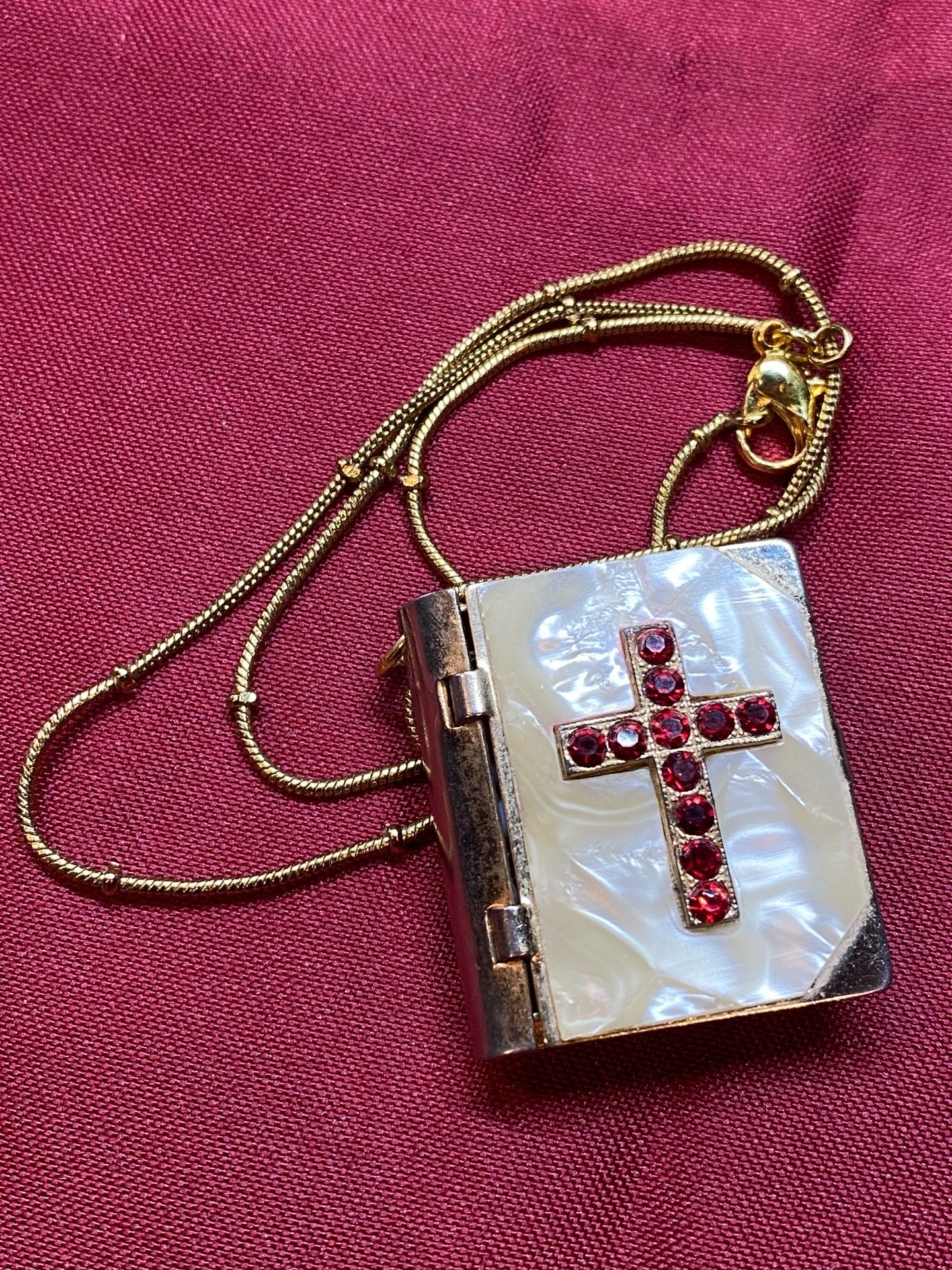 Vintage Religious Locket Containing Vintage Handmade 10” Mini Rosary