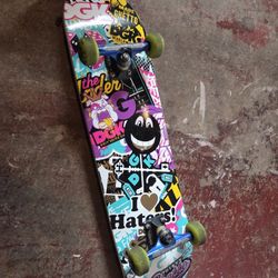 DGK COMPLETE SKATEBOARD DECK