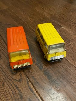 Vintage Tonka Metal Toy Bus Set of 2