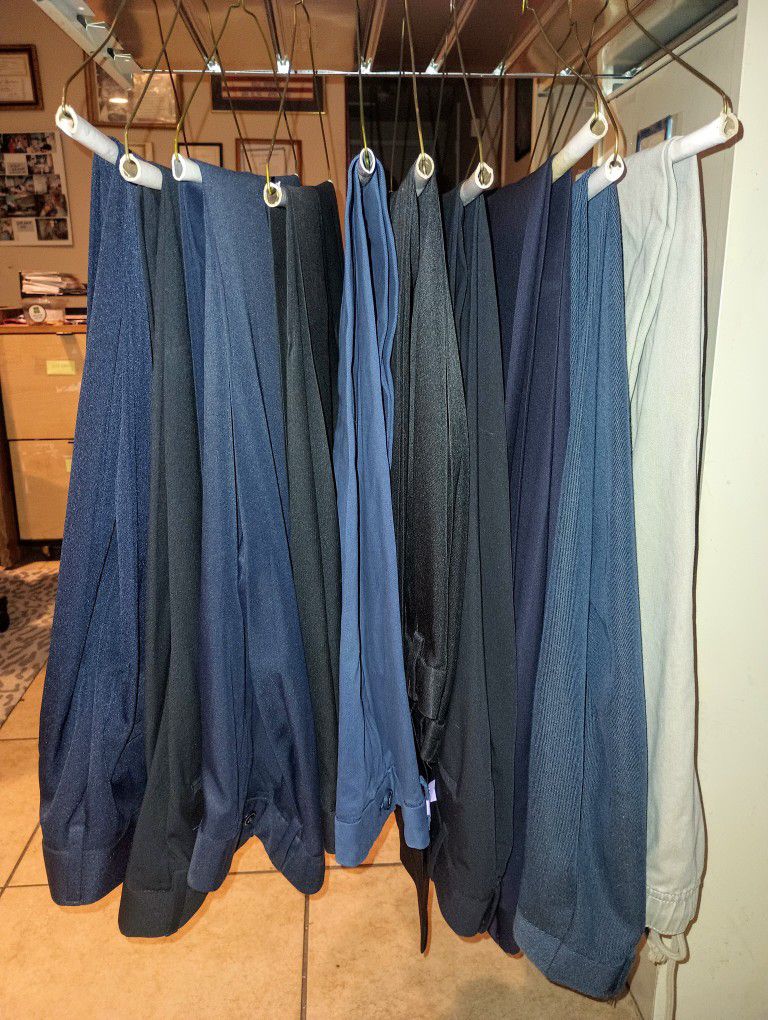 Men's Dress Pants Sz. 40x30/44x32