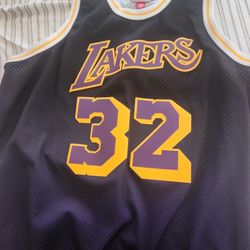 Lakers Jersey New 32 Magic 