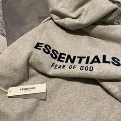 ESSENTIALS FEAR OF GOD