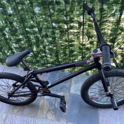 Mongoose BMX Bike ‘20’