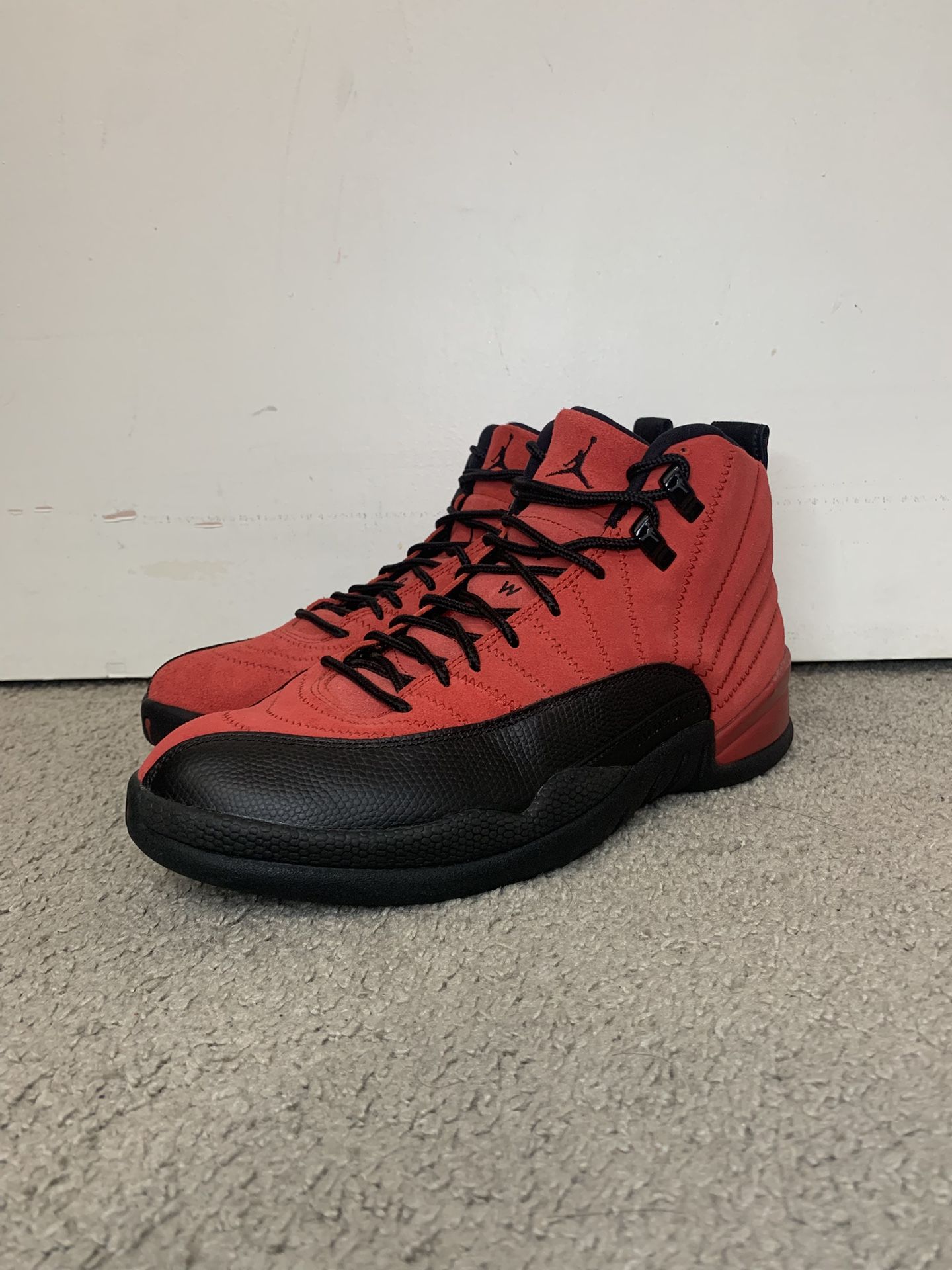 VNDS JORDAN 12 REVERSE FLU GAME SIZE 8.5