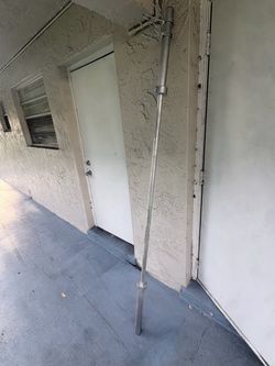 7ft Olympic barbell with clips