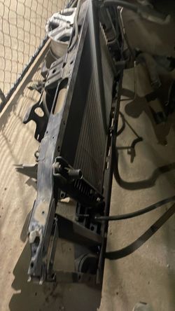 Radiator support Sierra / Silverado