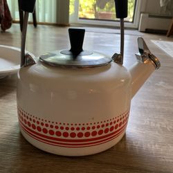 Chantal Aqua Button Tea Kettle 