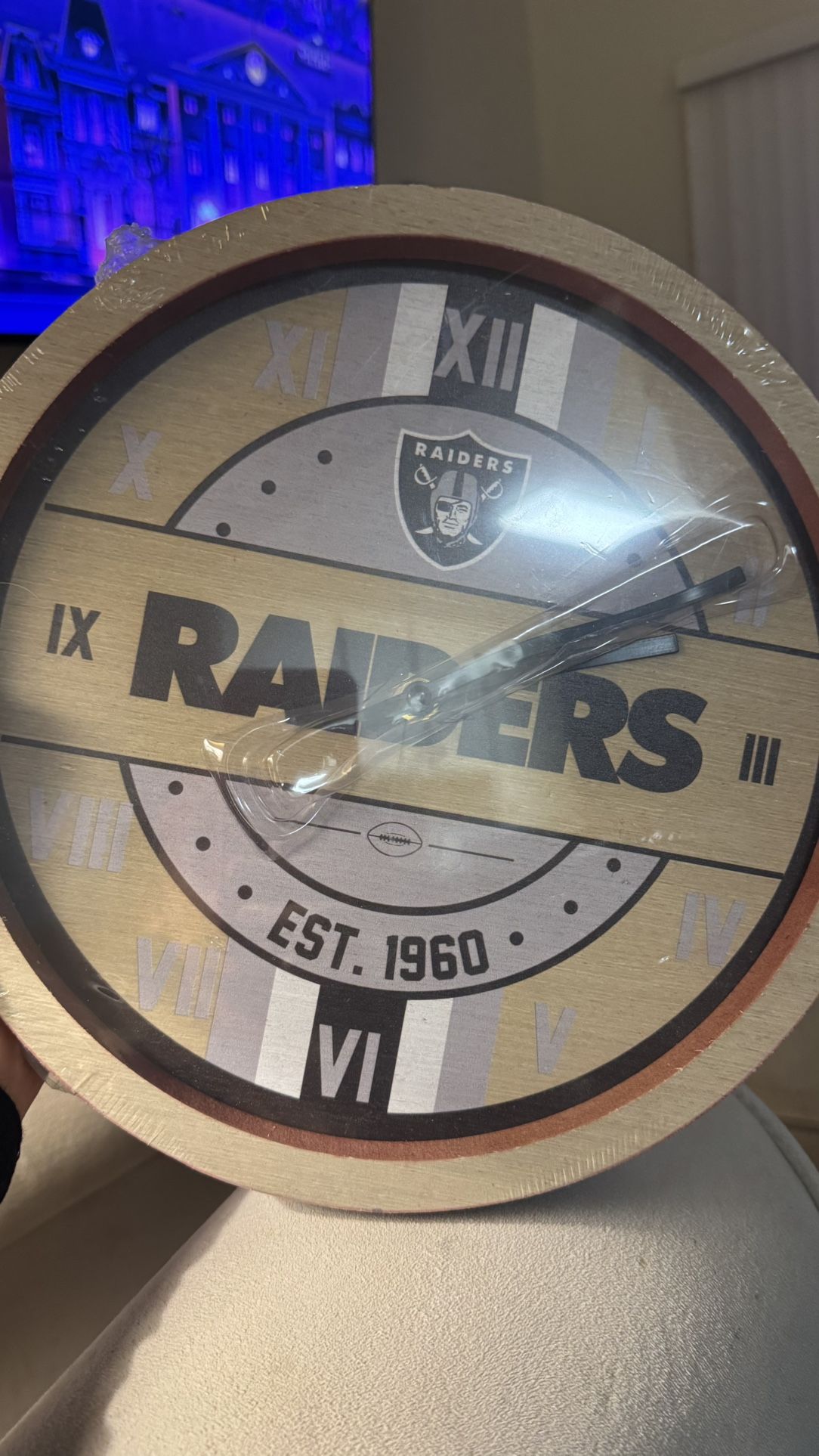 NEW in package Raiders clock with original tag inside