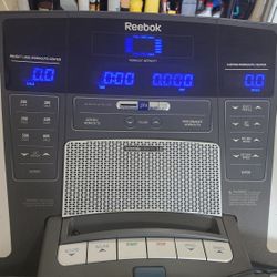 THE REEBOK  DMXZONE V 6.80 TREADMILL 