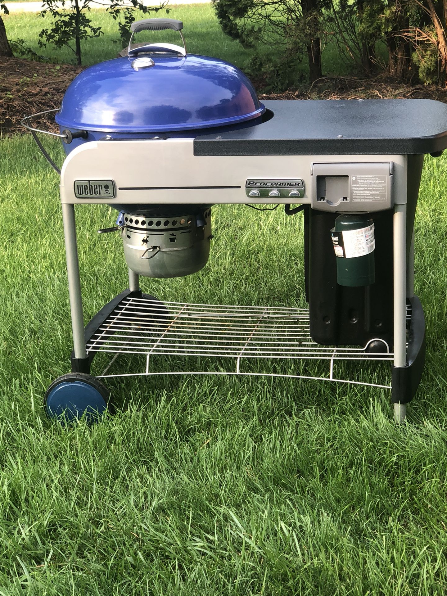 Weber Performer Deluxe Charcoal Grill Limited Edition Crate and Barrel Blue With Propane Gas Assist