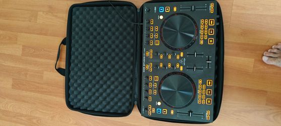 CMD studio 4a Behringer