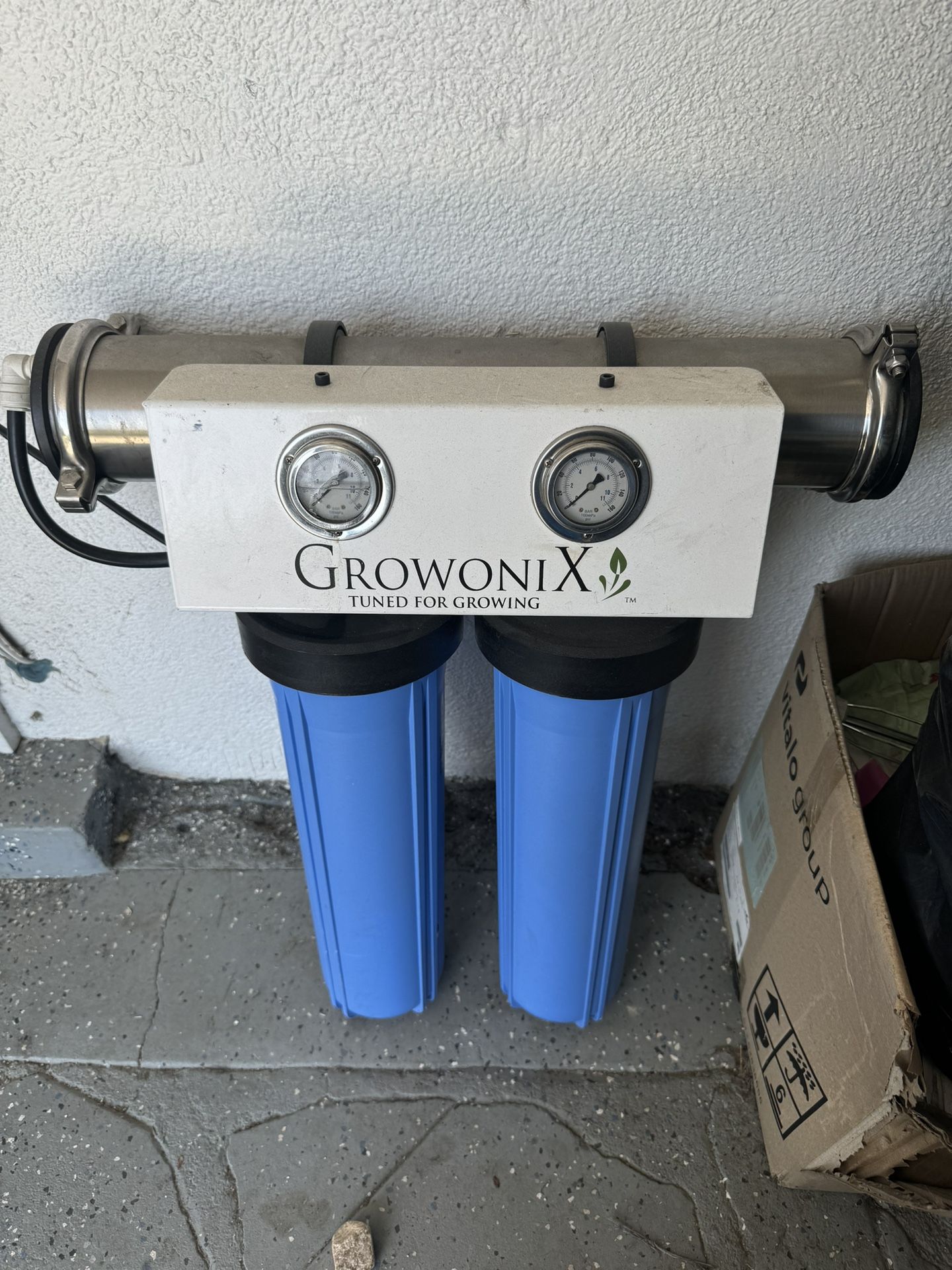 Used GrowoniX EX1000- 1000 GPD Reverse Osmosis Filtration 