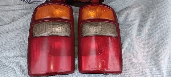 light. Original 03 Chevy Tahoe.