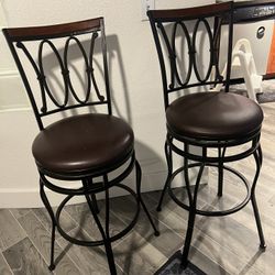 2 Barstools 