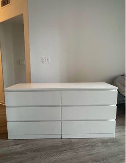 IKEA 6 Drawer Dreser