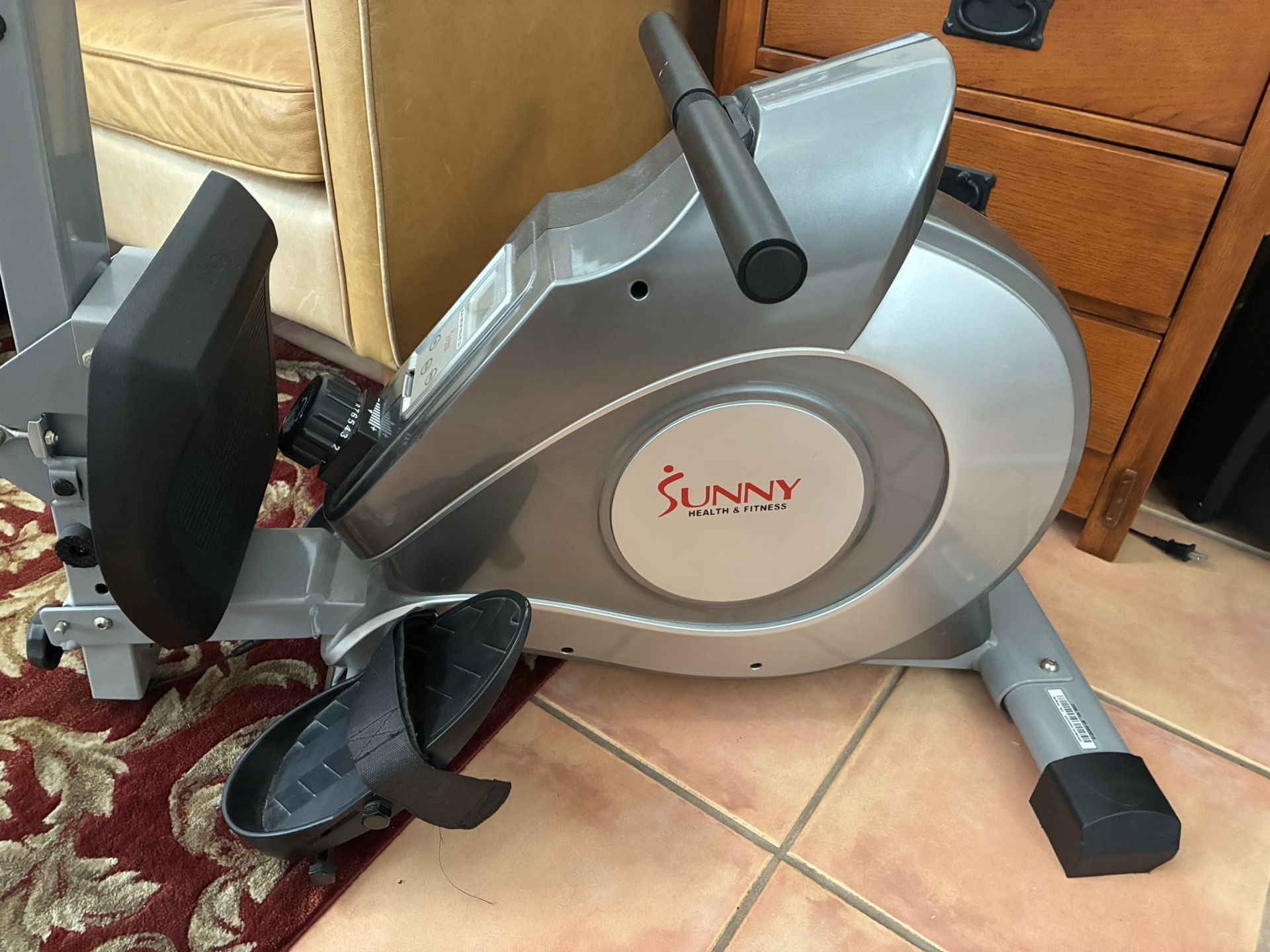 Sunny Rowing Machine 