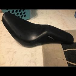 Motorcycle Seat For Harley Softtail 2002