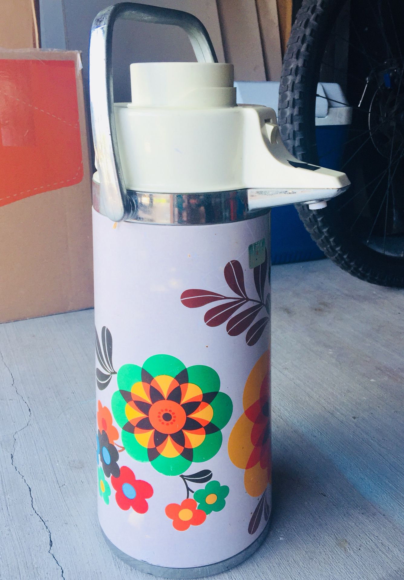 Vintage Air Pot Coffee Urn Thermos Beverage Dispenser Hot Water Pump Flower  for Sale in Anaheim, CA - OfferUp