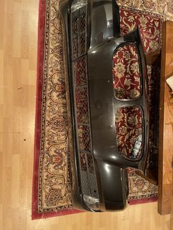 Oem 2012 5series front bumper with fog lights it has a little dent and a few scratches 