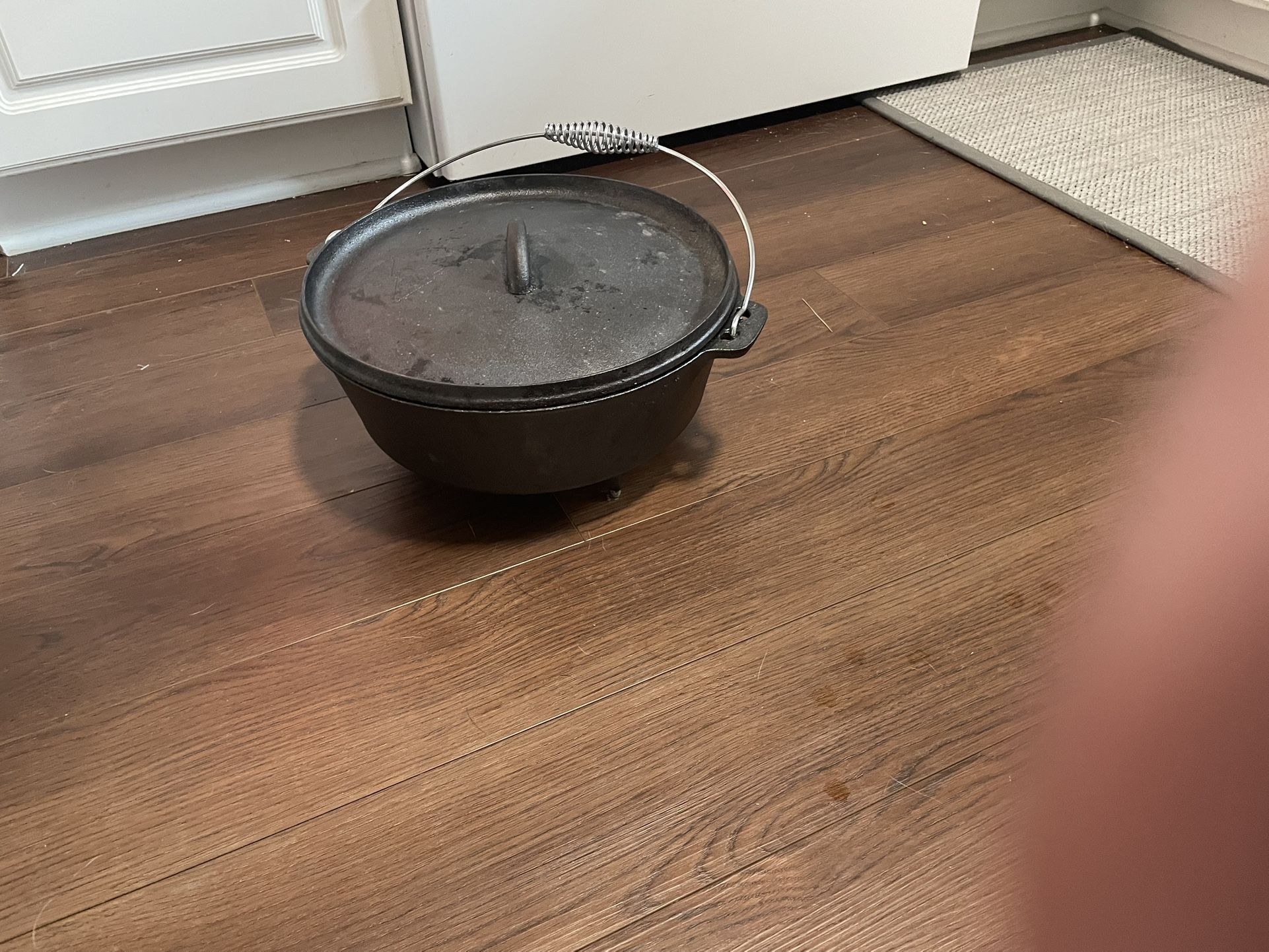 5qt Dutch Oven with Lid Lifter