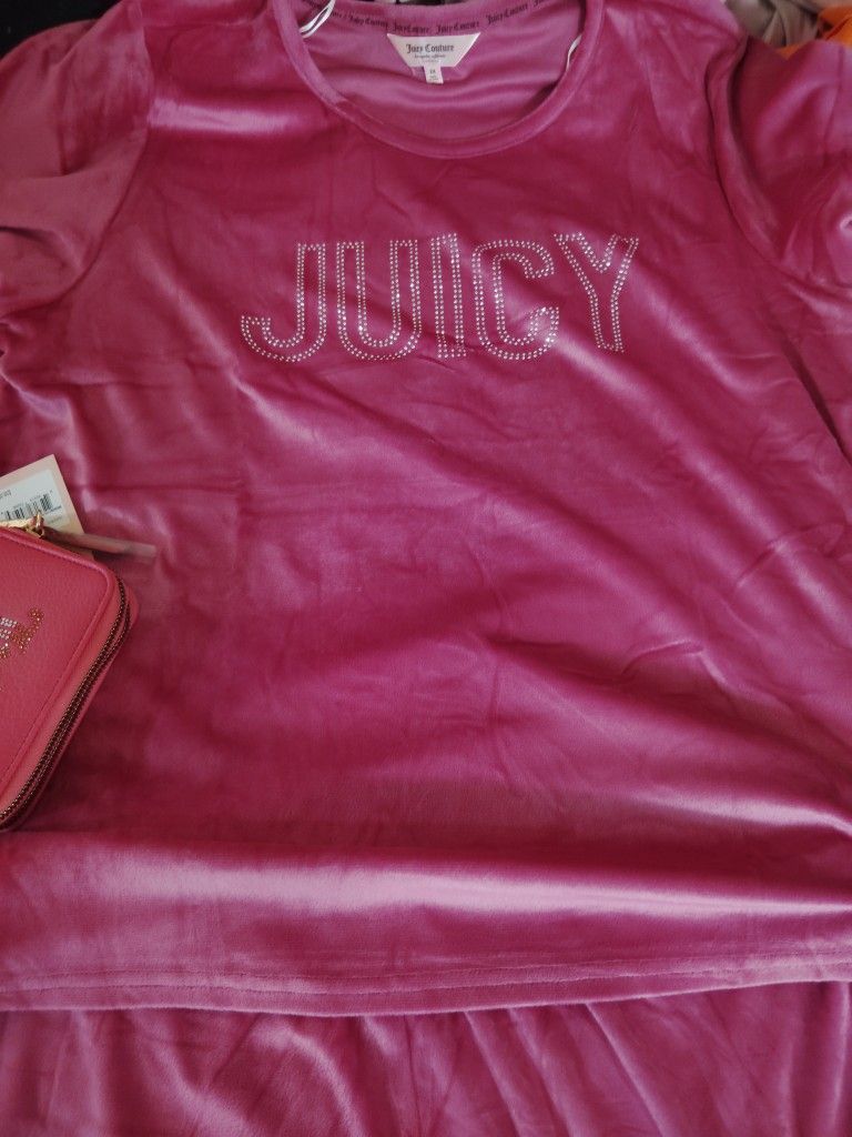Juicy Couture PJ Set With Wallet