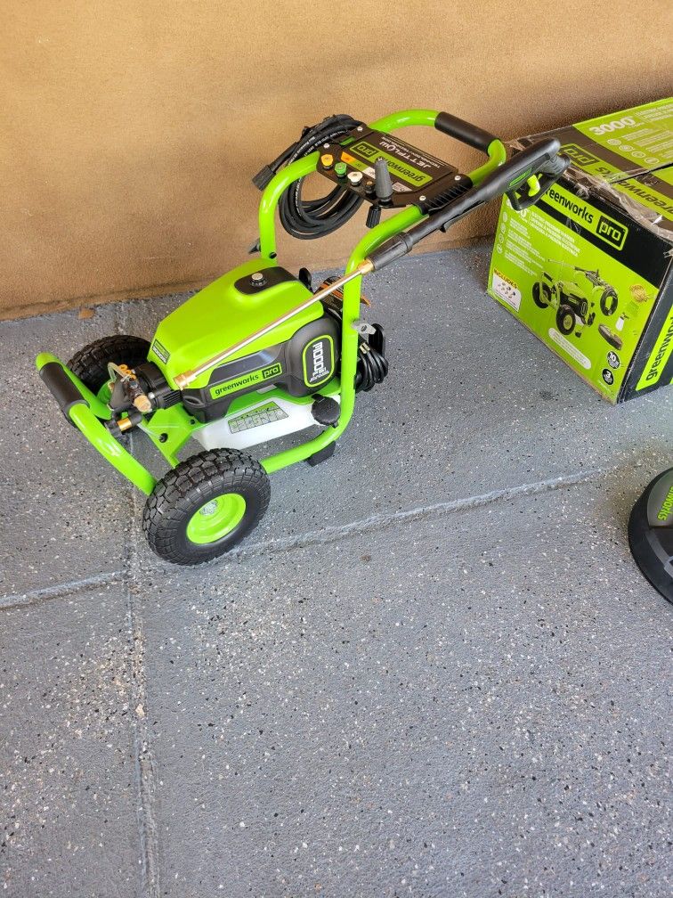 Greenworks Electric Pressure Washer 3000 Psi for Sale in Lake Elsinore