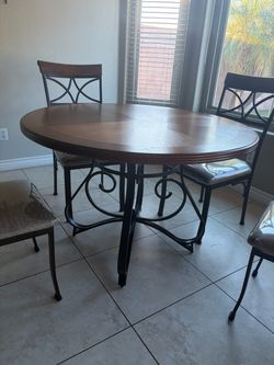 Round Dining Table Set with 4 Chairs