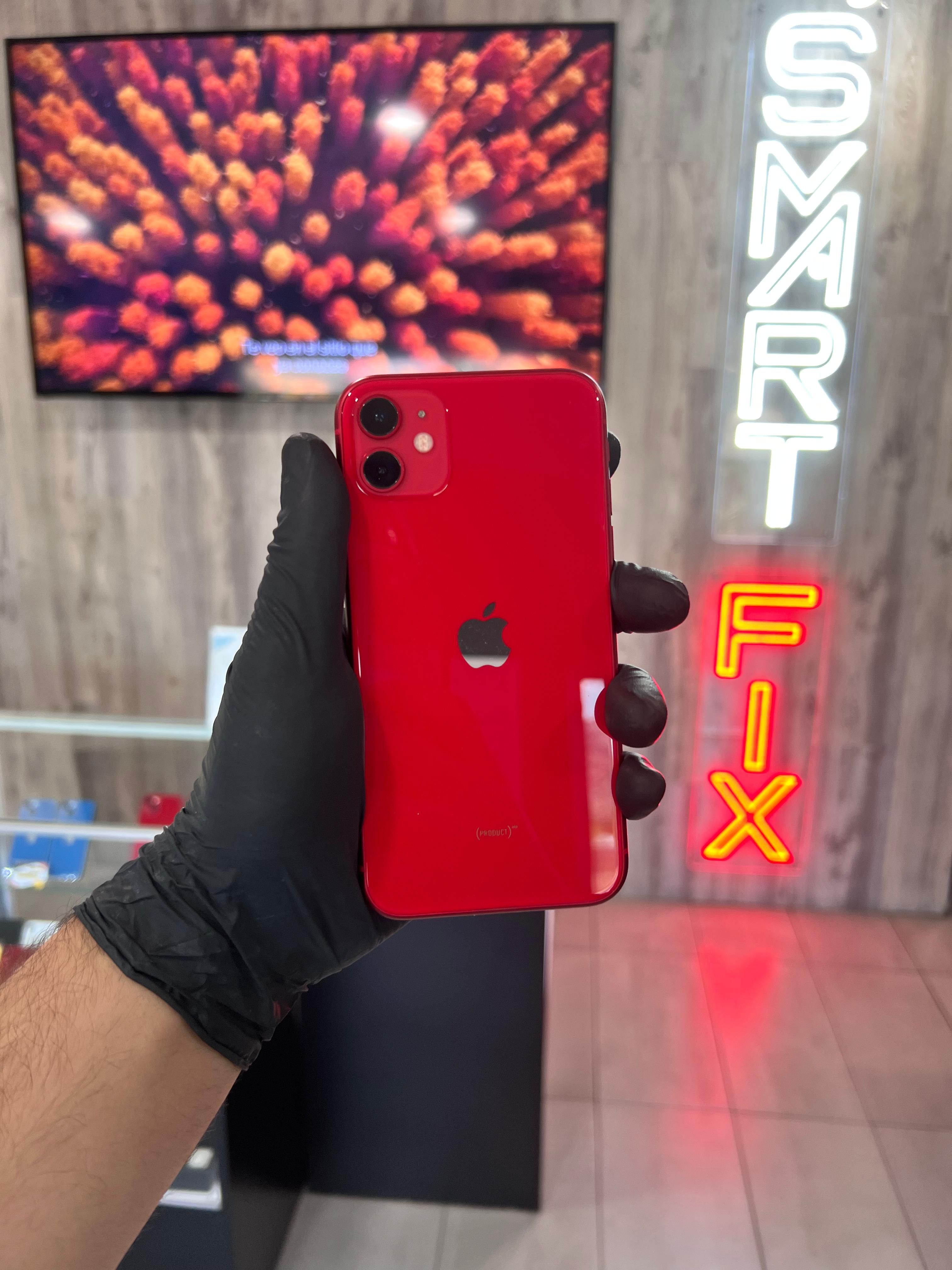 Apple iPhone 11 64 GB - Red (Unlocked) + Warranty