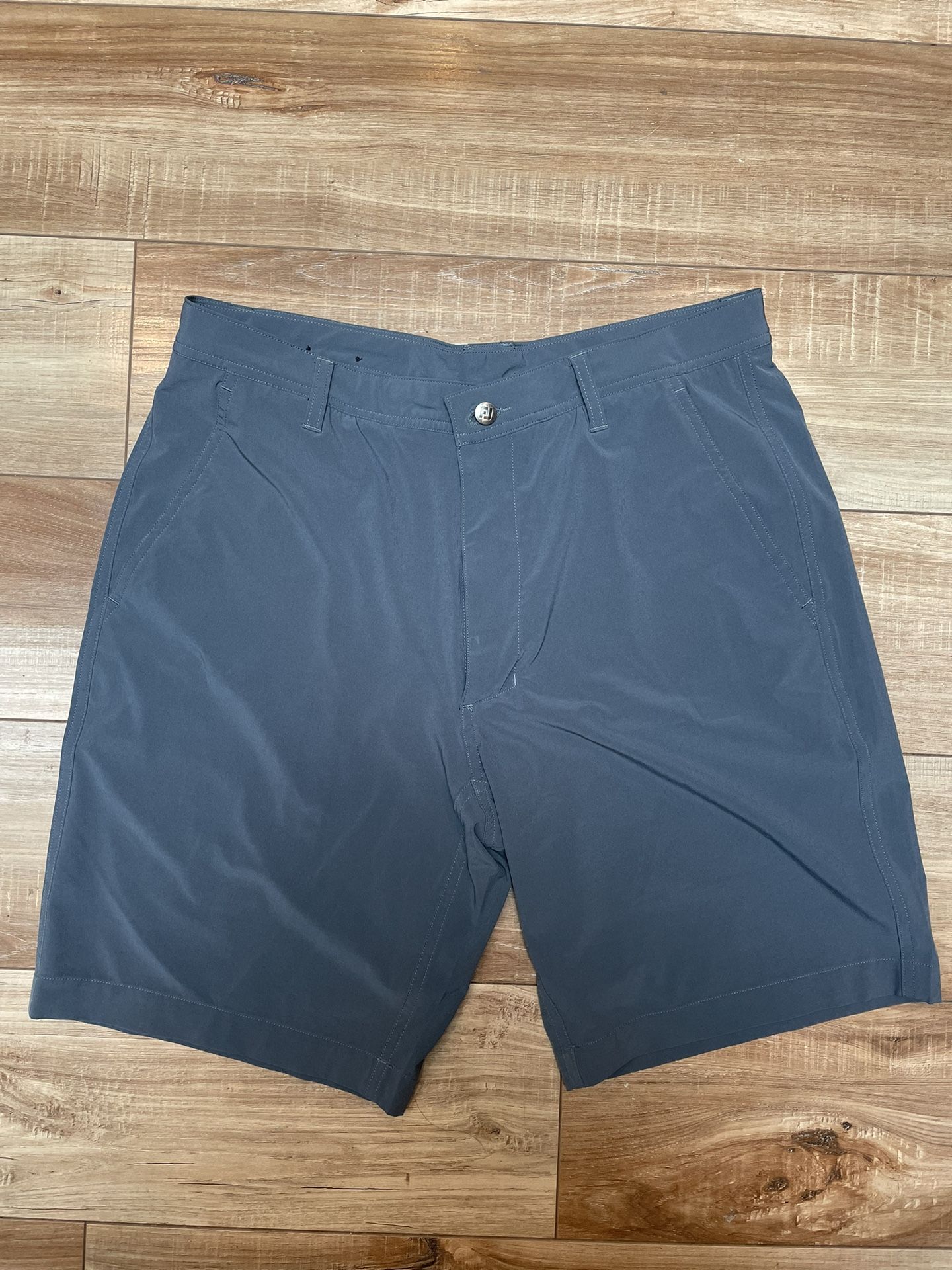 Grey FJ Golf Shorts Mens Size 33