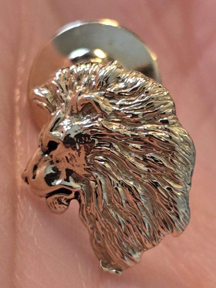 14k Yellow Gold Brushed Lion Head Lapel Pin 3.50g Signed By KAY Very Rare Find!