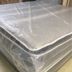 👑NEW KING SIZE PILLOW TOP PLUSH DELUXE MATTRESS W.BOXSPRING INCLUDED 👑