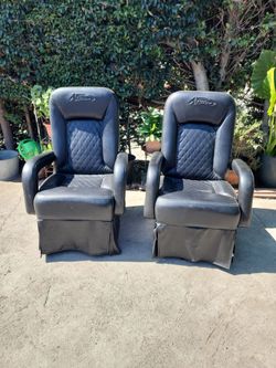 Attitude couches