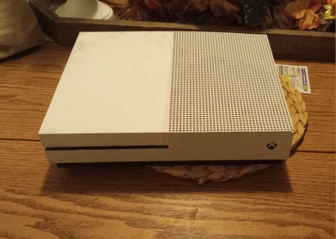 Xbox One S