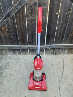 Dirt Devil Quick Path Vacuum