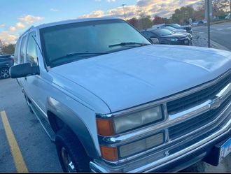 1999 Chevy suburban k2500