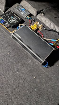 Kicker cxa1800 amplifier