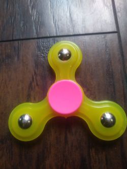 Fidget spinner
